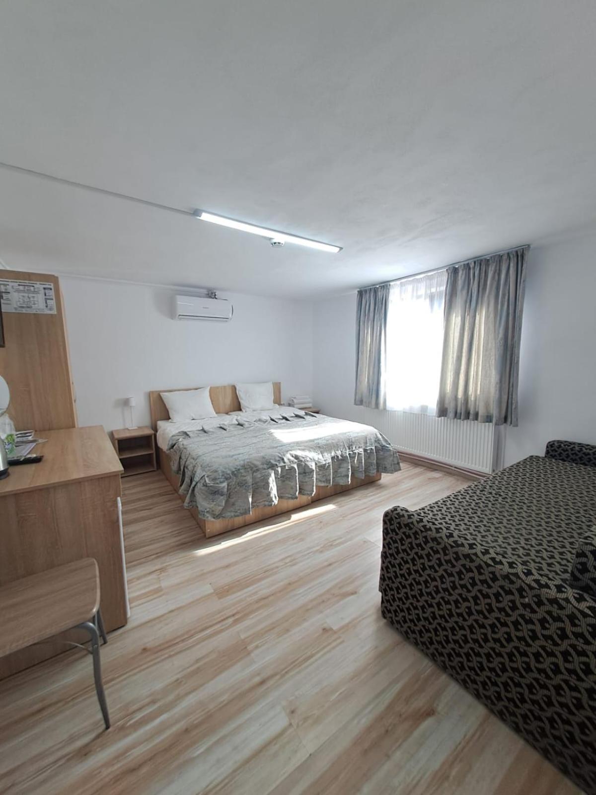 Casa Sofia Hotell Târgu Jiu Eksteriør bilde